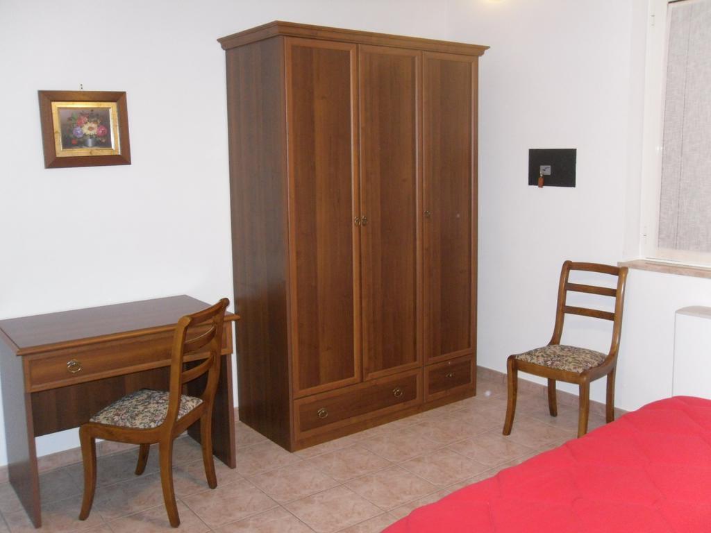 شقة ساتورنيا  في Agriturismo Il Giardino الغرفة الصورة